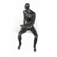01902 Скульптура Позирующий мужчина
